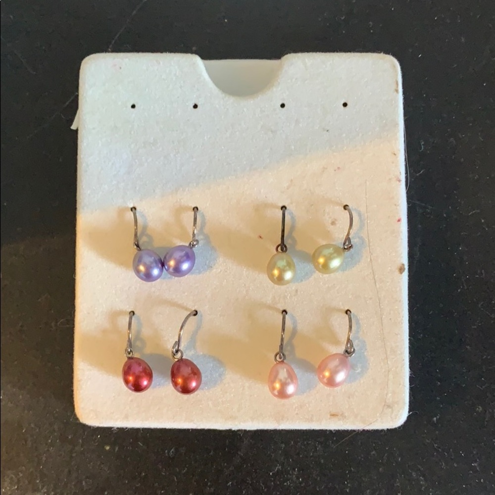Dangle earrings set